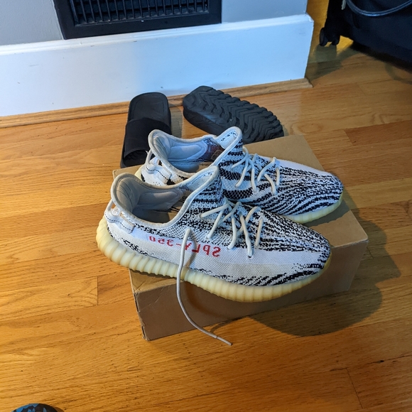 Yeezy zebra size 11 - Picture 8 of 14